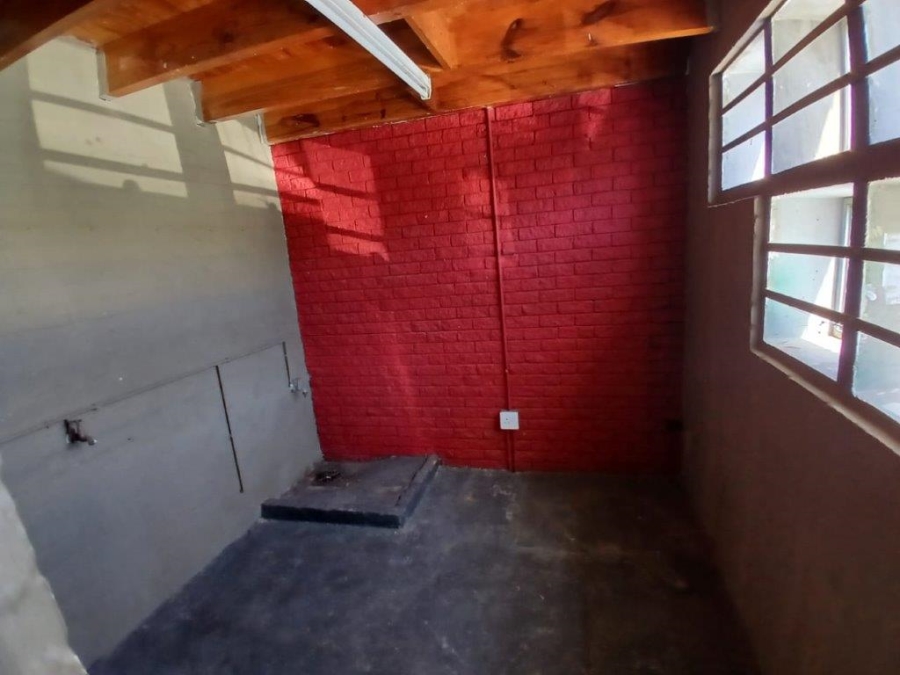 To Let commercial Property for Rent in Longlands Western Cape